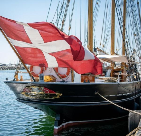 Hundested havn-træskibe